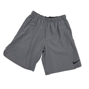 Nike Dri-FIT Mens Athletic Training Shorts Gray Medium Elastic Waist Pockets
